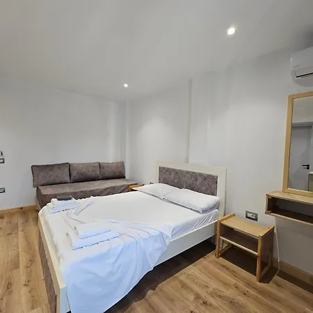 Sea's 3* Ksamil