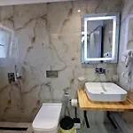 Ξενοδοχείο Sea's 3*