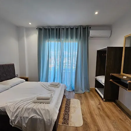 Seas Hotel 3*