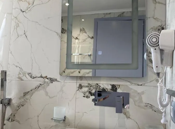 Ξενοδοχείο Sea's 3*